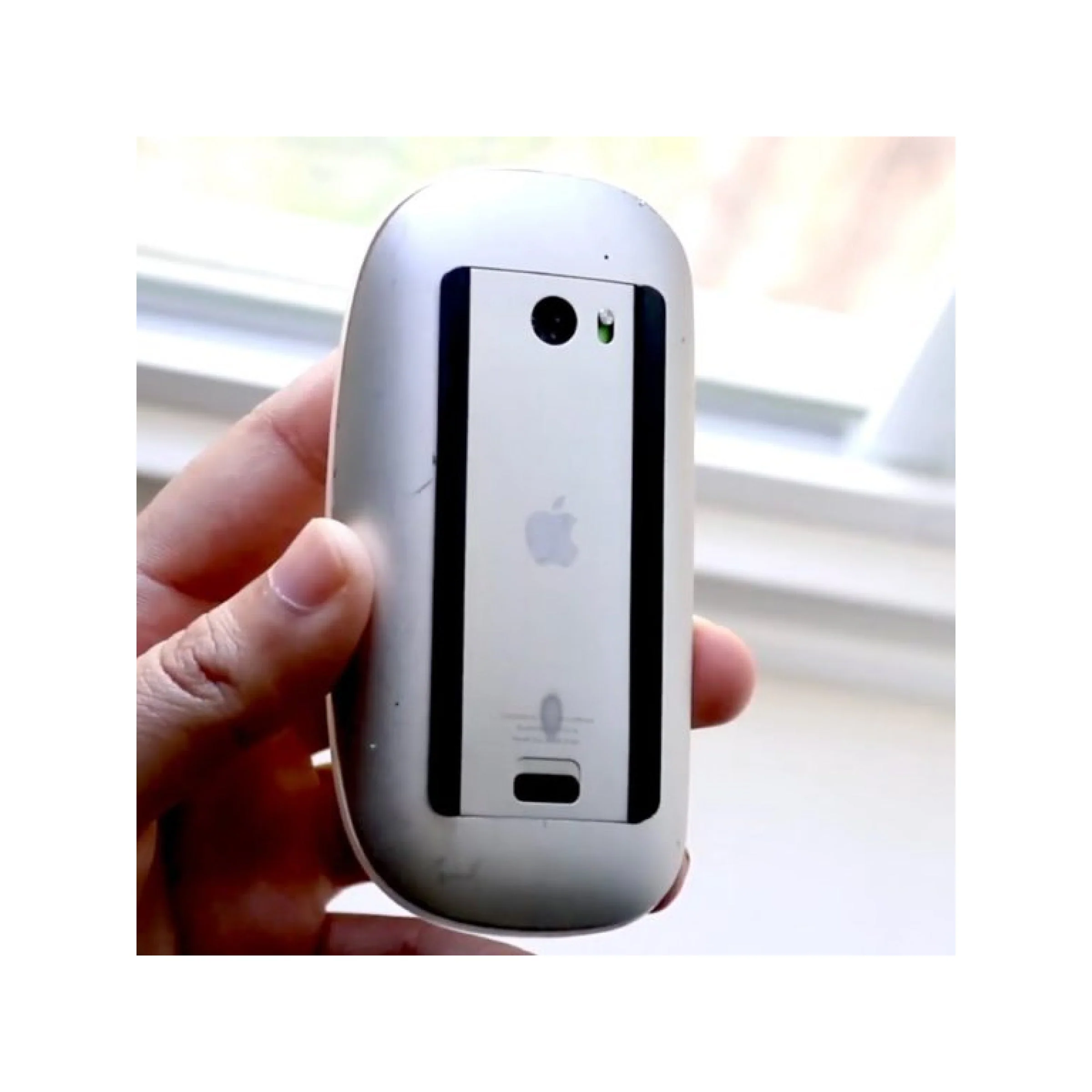 Magic Mouse 2 - White Multi Touch Surface - Image 2